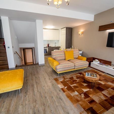 פויאנה ברשוב Luxapartment מראה חיצוני תמונה