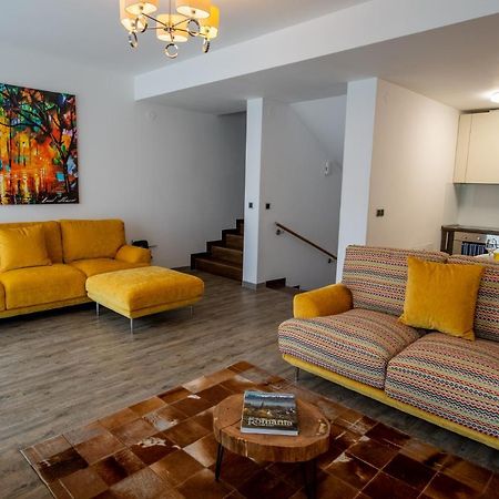 פויאנה ברשוב Luxapartment מראה חיצוני תמונה