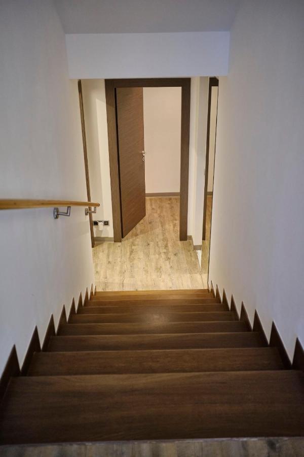 פויאנה ברשוב Luxapartment מראה חיצוני תמונה