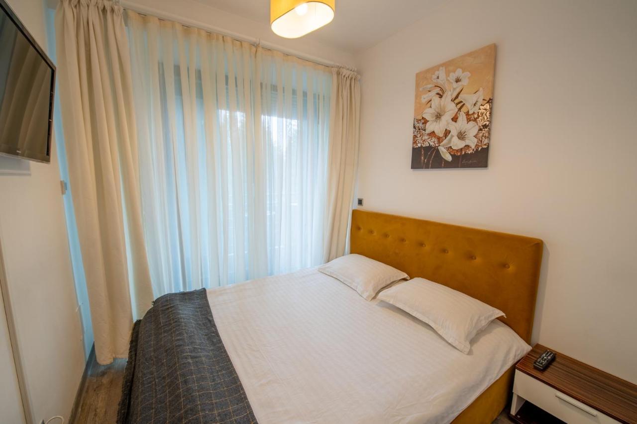פויאנה ברשוב Luxapartment מראה חיצוני תמונה